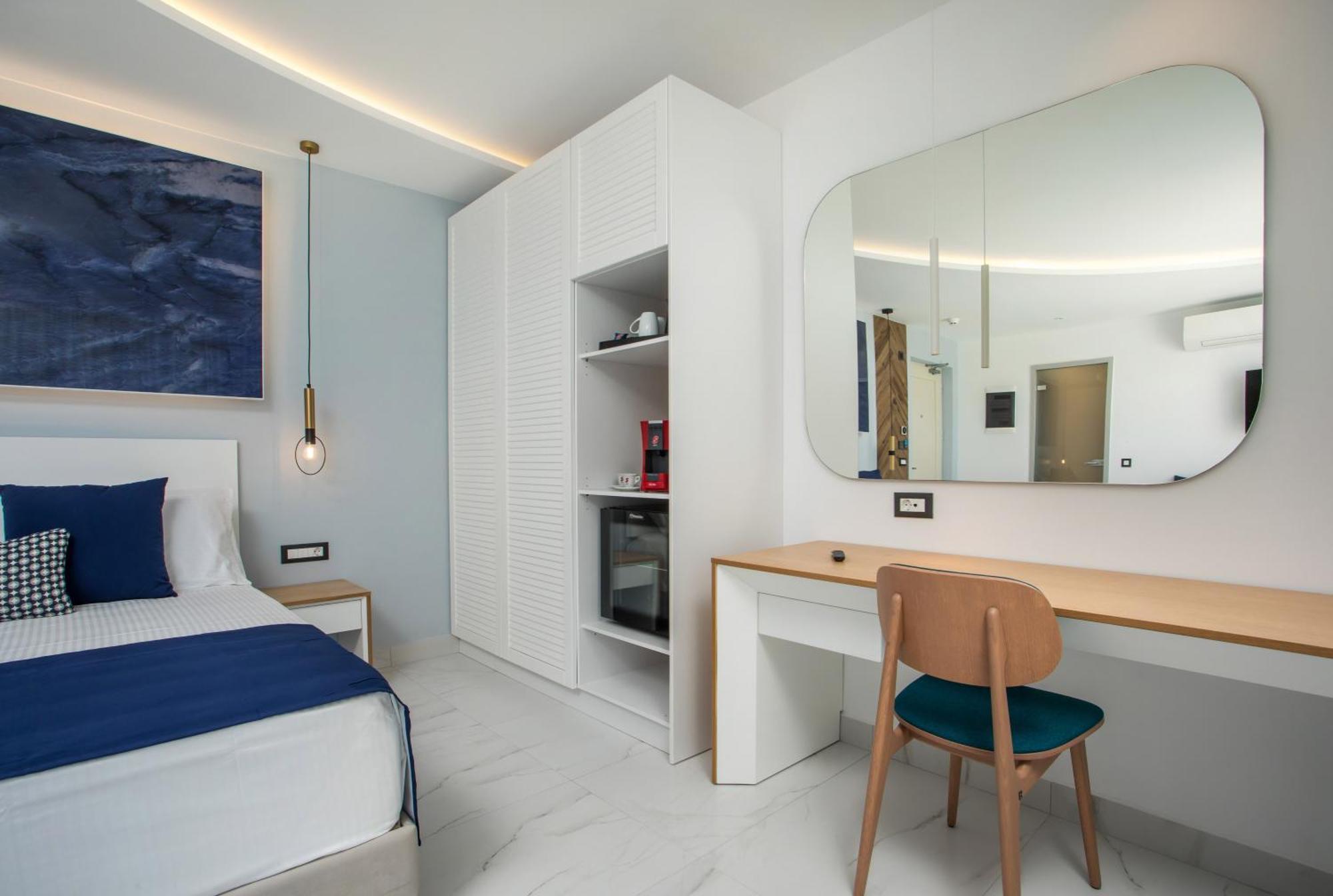 Executive Suite Sea View & Jacuzzi Adults Only