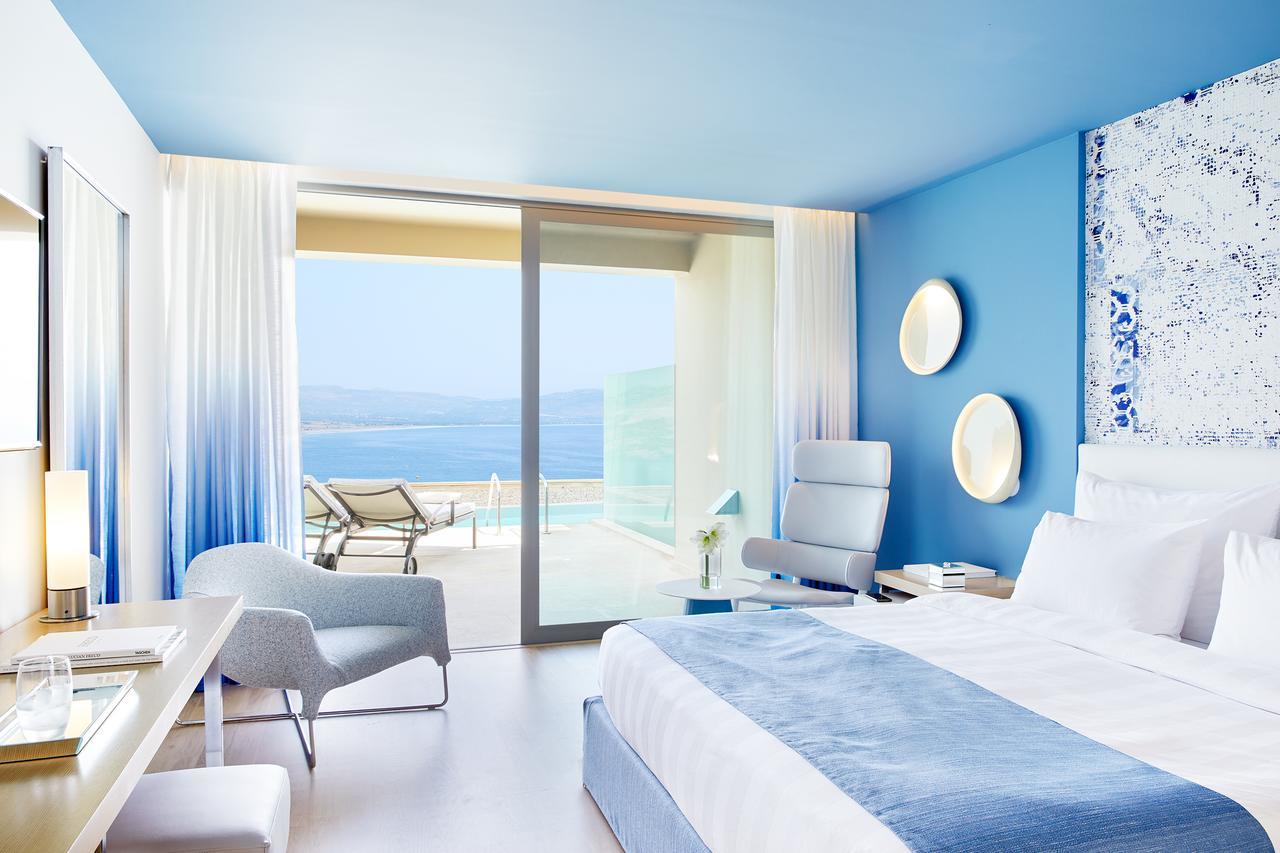 Double Room Sea View Shared Pool
